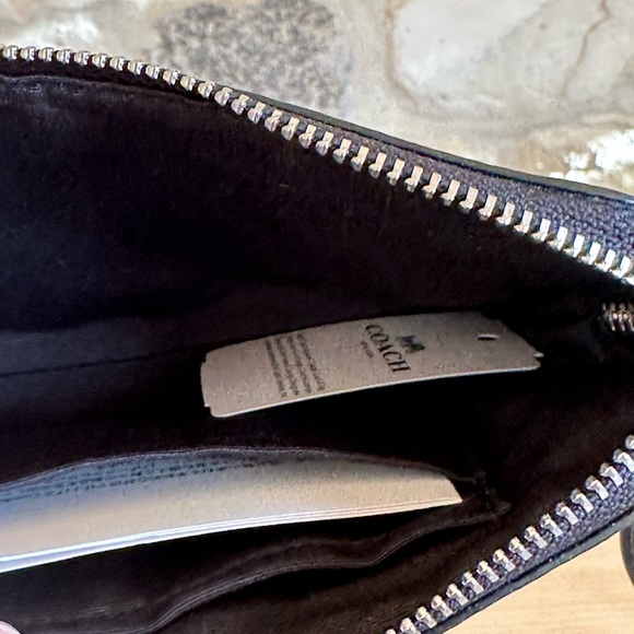 Coach Signature CC Plaid zip city tote handbag&wristlet Authentic NWT - Picture 13 of 14